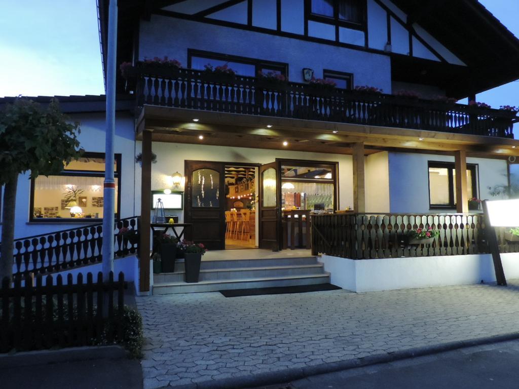 Gasthaus Weber Wiesemscheid ภายนอก รูปภาพ
