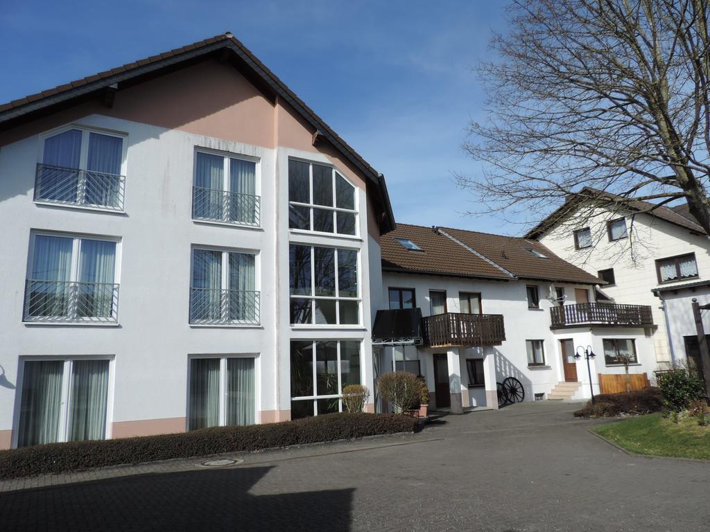 Gasthaus Weber Wiesemscheid ภายนอก รูปภาพ